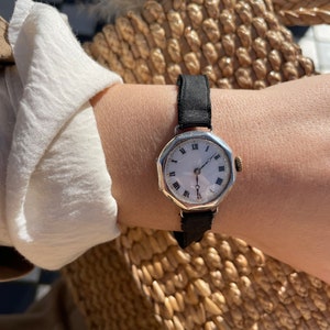Very Rare Vintage Antique 1940s Solid Sterling 925 Silver Wind Up Ladies Cocktail Wristwatch With Round Porcelain Dial & Satin Band Strap