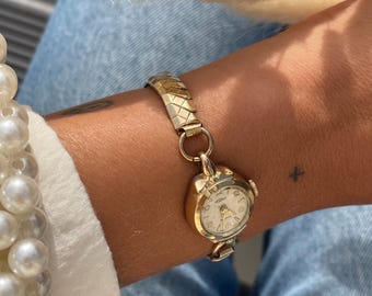Vintage Jean Cardot Wind Up Gold Watch with Opal Saturn Charm Vintage 1970 main image 4