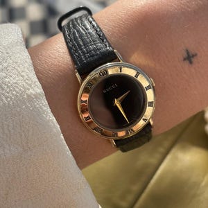 Vintage Gucci Watch With Leather Strap - Etsy