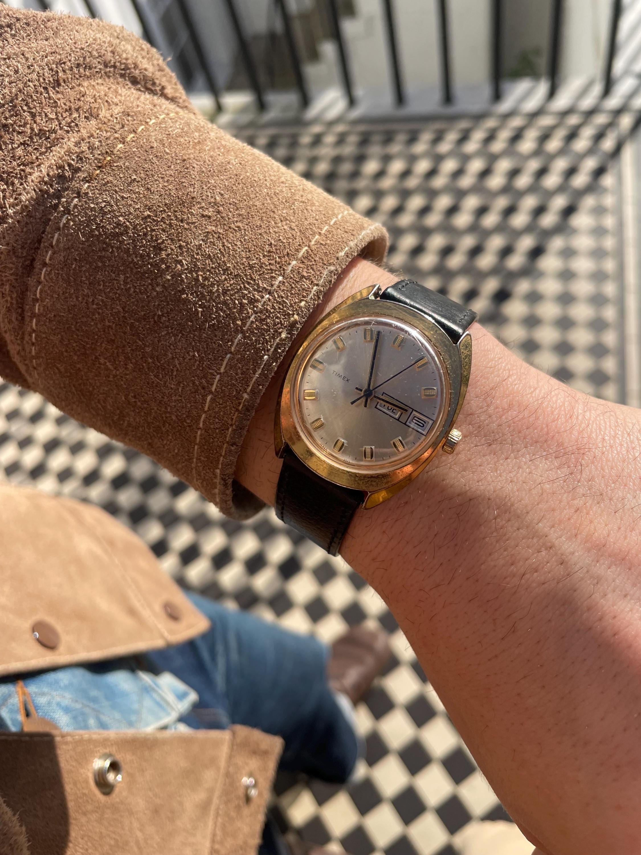 Timex vintage 70s gold bezel white dial manual mechanical black leather watch Vintage 1970s Timex tank wrist watch manual winding in  main image 4