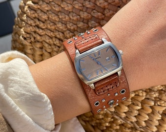 Vintage 00s Quartz St.Steel Rectangular Dial Ladies Wristwatch With Chunky Brown Tan Leather Strap Rhinestone & Stud Encrusted By Fossil