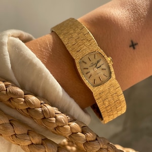 Vintage 1970s Mechanical Wind Up 17 Jewels Brushed Real Gold Plated Strap Ladies Cocktail Dress Tank Dial Bracelet Wristwatch By Old England