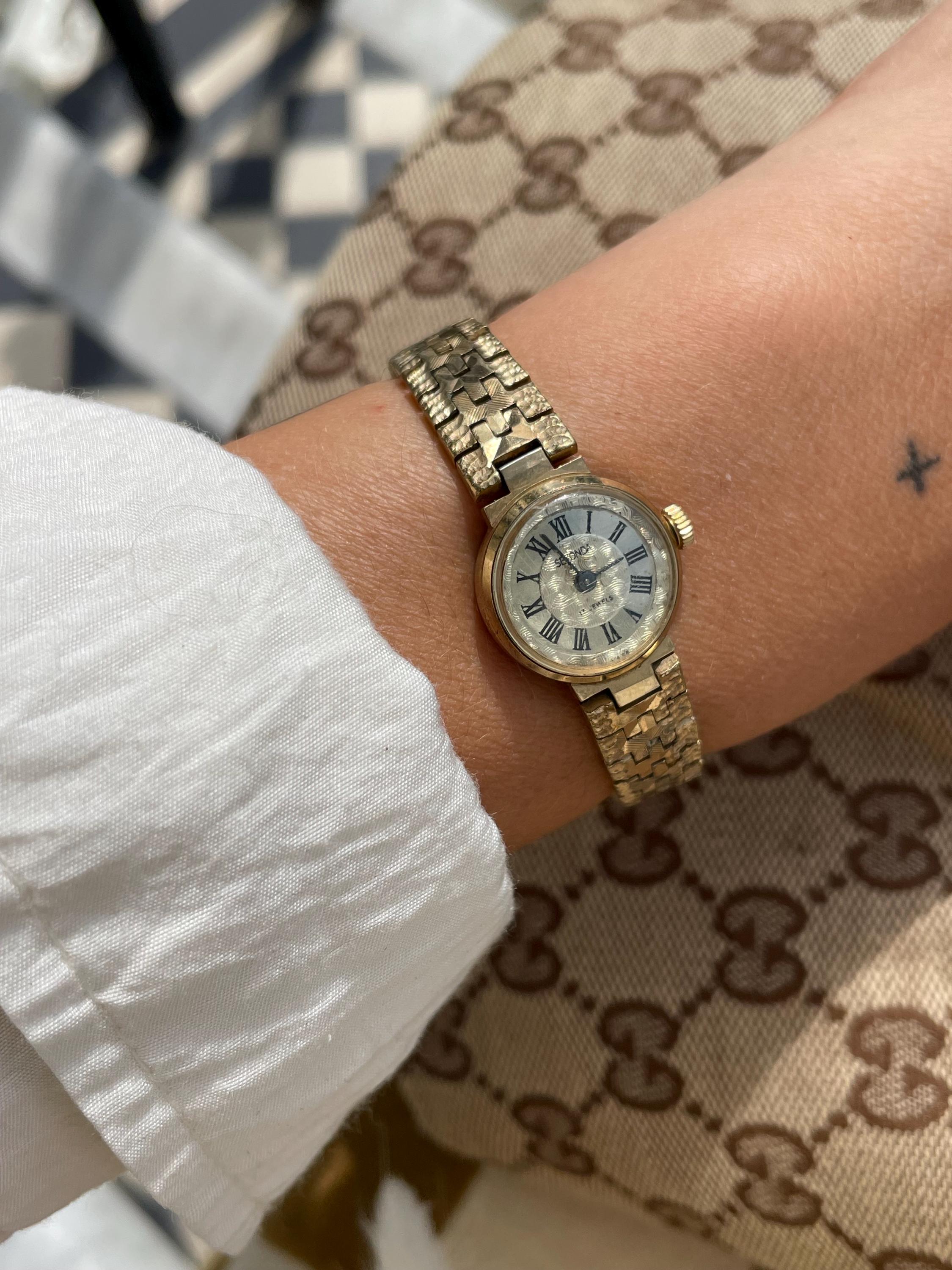 Vintage Sekonda Ladies Watch: Gold Plated Bracelet Style, 17 