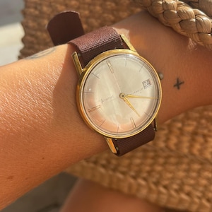 Rare Vintage 1960s/70s Swiss 21 Jewels Hand Wind Round Gold Plated Case & Brown Fabric Strap Mens Unisex Dress Wristwatch By Accurist