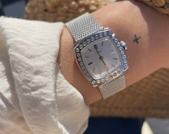 Vintage 1970s Crystal Encrusted Manual Wind Up Silver Tone Chrome Chunky Mesh Strap Rhinestone Bezel Ladies Cocktail Wristwatch By Timex