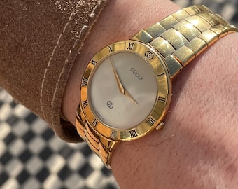 GUCCI - Swiss made quartz women's watch , mod. 3900L - Etsy 日本