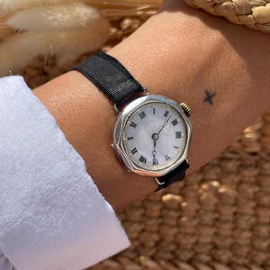 Very Rare Vintage Antique 1940s Solid Sterling 925 Silver Wind Up Ladies Cocktail Wristwatch With Round Porcelain Dial & Satin Band Strap