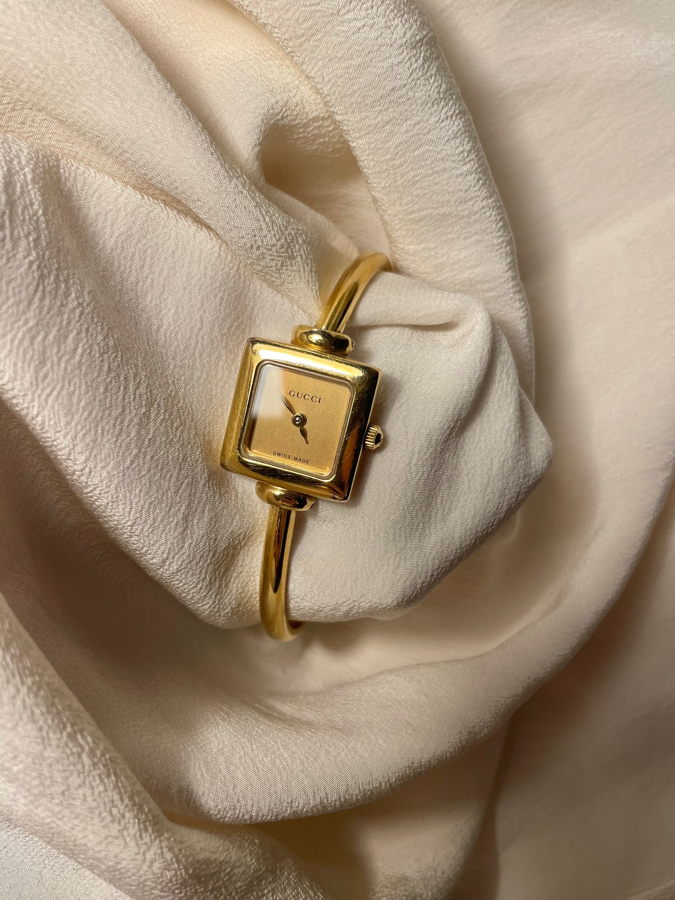 Vintage 90s 00s Gucci 1900L Gold Square Dial Gold Plated Vintage 90s 00s Gucci 1900L Gold Square Dial Gold Plated