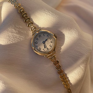 Restored Very Rare Swiss Vintage 1930s Art Deco Rolled Gold Wind Up Mechanical Wristwatch with 12ct Gold Link Chain Bracelet Cocktail Strap