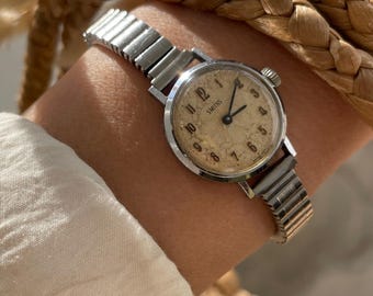 Vintage Watch: 1970s St.Steel Silver Chrome Everyday Wristwatch. Manual Wind up. By Smiths