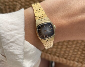 Vintage 1970s Japan Movt SGP Gold Plated Ladies Brown Dial Rectangular Case Manual Wind Up Wristwatch Bracelet Strap By Seiko