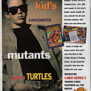 K&ouml;nnte beinhalten: Werbung f&uuml;r X-Men Series II Sammelkarten. Das Bild zeigt einen jungen Mann mit Sonnenbrille und Jeansjacke. Der Text enth&auml;lt "Mutanten" und "der Liebling der Kinder". Die Juggernaut-Karte ist sichtbar.