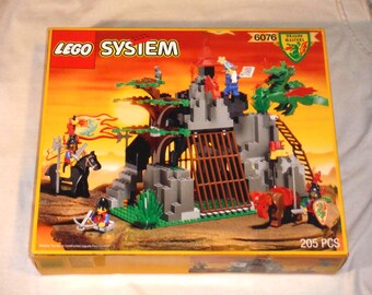 Lego System Dark Dragons Den