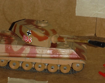 Corgis Königstiger Panzer