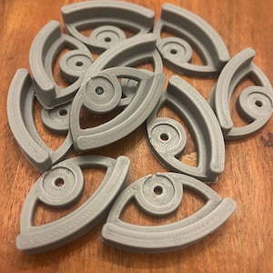 Disc Golf Display Wall Mounts - Set of 10 - Customizable Organizer for Your Collection