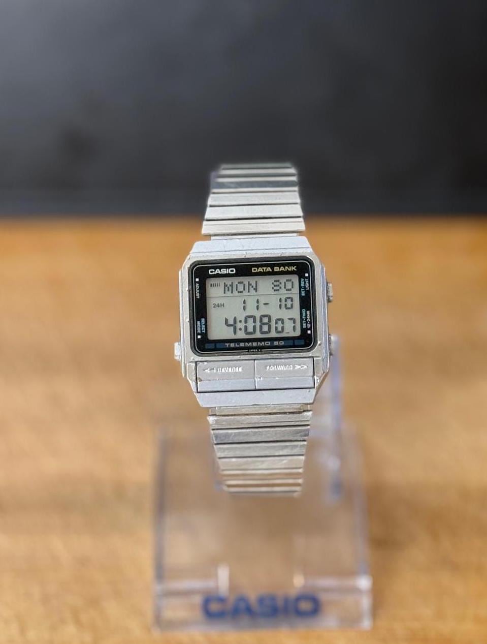 データバンク　腕時計　CASIO DB-25 デジタル時計　ヴィンテージ データバンク 腕時計 CASIO DB-25 デジタル時計 ヴィンテージ