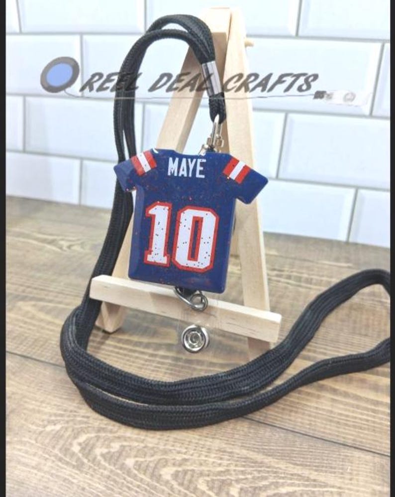 Sporttröja Badge Rulle Drake Maye Patriots Fotbollsinspirerad Medicinsk Sjuksköterska Kontor Infällbar ID-hållare bild 6