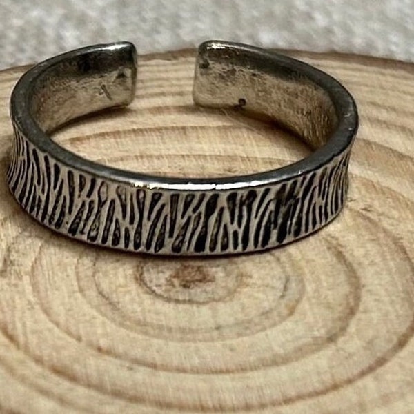 1pc Adjustable Mountain Crackle Ring