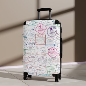 Witte koffer met postzegels World Traveler, World Traveler, verkrijgbaar in 3 maten, handbagage: 22 inch, M 27 inch, L 31 inch, 360 graden draaibare wielen