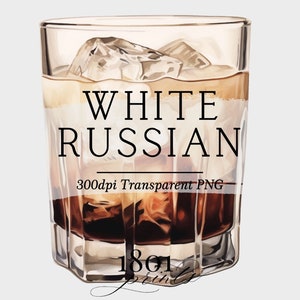 Pode incluir: Um copo de coquetel White Russian com cubos de gelo. A bebida é de cor marrom claro e tem uma camada de creme branco no topo. O copo é transparente e tem uma superfície texturizada. O texto "White Russian" está escrito em letras pretas no copo.