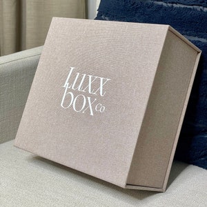 Grande boîte en lin premium 10 x 10 x 5 pouces avec emplacement pour cartes : proposition de demoiselle d'honneur, boîte cadeau, boîte souvenir, boîte photo