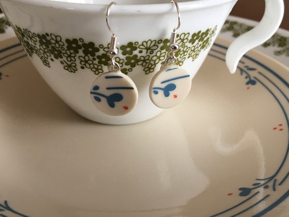Corelle Country Violets Earrings vintage Corelle plates jewelry vintage Pyrex Upcycled Minimalist earrings bride Violets Corelle earrings