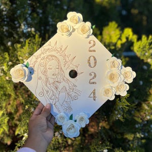 Casquette de remise des diplômes de la Vierge Marie | La Vierge | Casquette de fin d'études pour diplômé | Décoration de graduation personnalisée | Cadeau pour un diplômé | diplômés