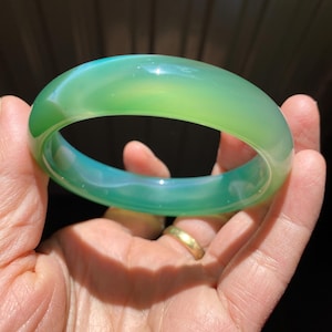 Green Agate Bangle Bracelet 58.4mm Innerdiameter width 14.3 mm, thickness 7.5 mm, natural stone jewelry, green chalcedony bangle bracelet