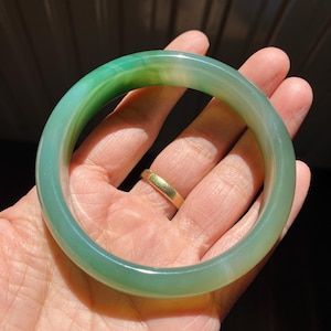 Green Agate Bangle Bracelet 60.1mm Innerdiameter, width 15 mm, thickness 8.2 mm, natural stone jewelry, green chalcedony bangle bracelet
