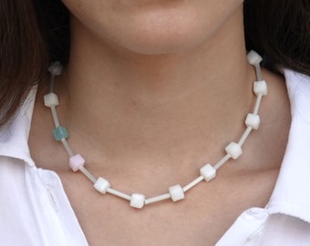 Collar con esfera de cristal hecho a mano, colgante colorido para mujer.