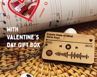 Custom Spotify Code Wood Keychain: Personalized Music Gift