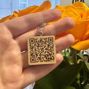 Scannable Personalized QR Code Keychain, Wood Custom Engraved Music Playlist Our Song Couples Anniversary Gift for Boyfriend Him Her