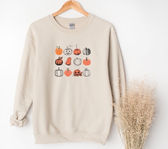 Halloween Pumpkin Sweatshirt, Retro Halloween Sweater, Pumpkin Shirt, Cute pumpkin Sweater, Fall Sweatshirt, Halloween Sweater, Fall Shirt