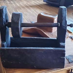 Antique Wooden Spinning Wheel Wood Tool Hand Carved Old Rustic Primitive Decor