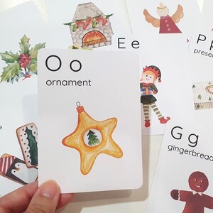 Tarjetas con el alfabeto navideño para niños, tarjetas didácticas Montessori con el alfabeto navideño, actividades de educación en el hogar para niños en edad preescolar, canasta navideña para la mañana