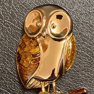 Owl on Branch Brooch/Pin Goldtone with Enamel accents