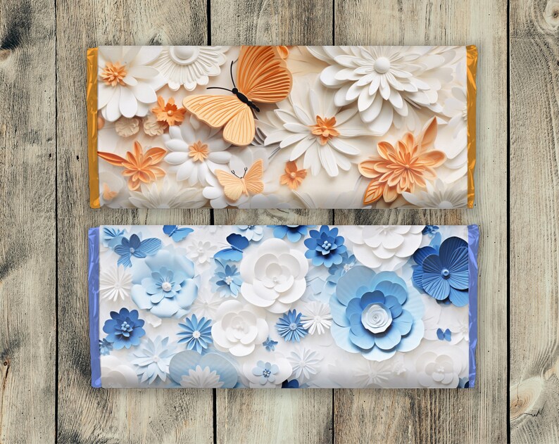 Pu&ograve; includere: Due disegni decorativi di carta da regalo con fiori di carta. Il design superiore presenta fiori di carta bianchi e arancioni con una farfalla. Il design inferiore presenta fiori di carta bianchi e blu.