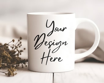 Maqueta de taza blanca de 11 oz / Maqueta de taza en blanco / Maquetas de taza de café / Maqueta de taza PSD JPG / Plantilla de taza en blanco / Maqueta de estilo de vida / Taza de sublimación