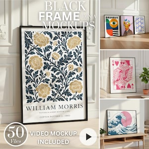 Könnte beinhalten: Eine Sammlung gerahmter Kunstdrucke in verschiedenen Stilen. Der Hauptdruck zeigt ein florales Design in Gold- und Marineblau. Weitere Drucke zeigen ein Bauhaus-Design, eine Herz-Königin-Spielkarte und einen japanischen Wellendruck.