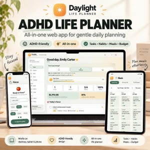 以下が含まれることがあります： ノートパソコン、スマートフォン、タブレットに表示されたDaylight Life Plannerウェブアプリのインターフェース。画面には、ライトグリーンと白の配色で、タスク管理、食事計画、予算管理機能とテキストラベルが表示されています。