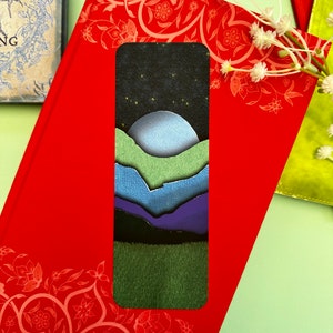 Midnight moon illustrated bookmark | Rounded corners | Bookworm Gift | Bookworm Gift | Reading accessories | Gift for book lovers