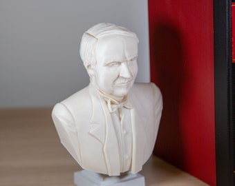 Thomas Edison - The Inventor; Bust Statue, Light Academia Decor, Bookshelf Decor