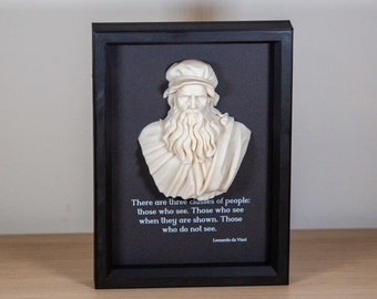Leonardo da Vinci, the Renaissance polymath, 3D-printed picture frame with bust and customizable quote, wall decoration.