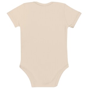 Body Bébé Personnalisable avec Logo du PSG 'ici c'est texte' | En Coton Bio | Disponible en Blanc et Organic Natural | 3 Tailles