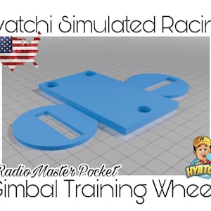 Könnte beinhalten: Hellblaue Gimbal-Trainingsräder für Radio Master Pocket, mit dem Text "Hyatchi Simulated Racing" und "Gimbal Training Wheels". Das Bild enthält auch einen Cartoon eines Mannes, der eine Trophäe und die amerikanische Flagge hält.