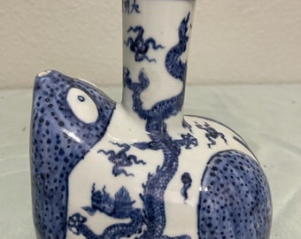 Chinese Antique Porcelain Blue and White Vase