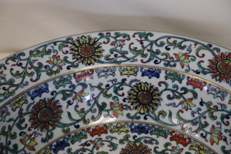 A Large Doucai Gilt Porcelain Washbowl, Qianglong Mark image 4