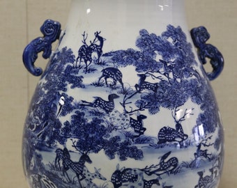 A Blue and White "Hundred Deer" HU Vase, 19th Century, H 49cm