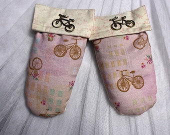 Pointe Shoe Dryer *spring scented. Bicycles and flowers with bicycle charms.