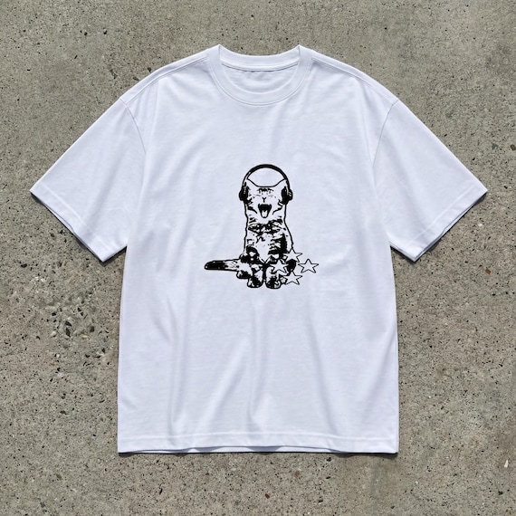 Cat Art Shirt, Minimalist Cat T-shirt, artsy cat lover gift, animal tee, retro grunge kitten meme shirt, retro vintage graphic unisex shirt